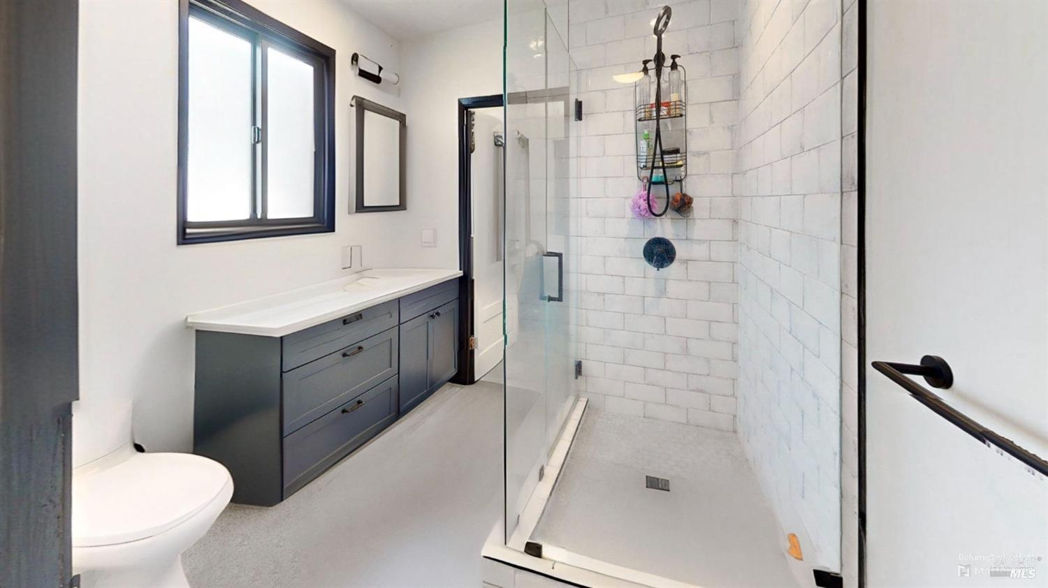 Detail Gallery Image 94 of 95 For 3314 Gravenstein Hwy, Sebastopol,  CA 95472 - 7 Beds | 4/1 Baths