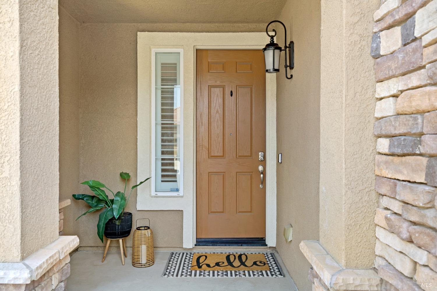 Detail Gallery Image 3 of 51 For 825 Hampton St, Vacaville,  CA 95687 - 4 Beds | 3/1 Baths
