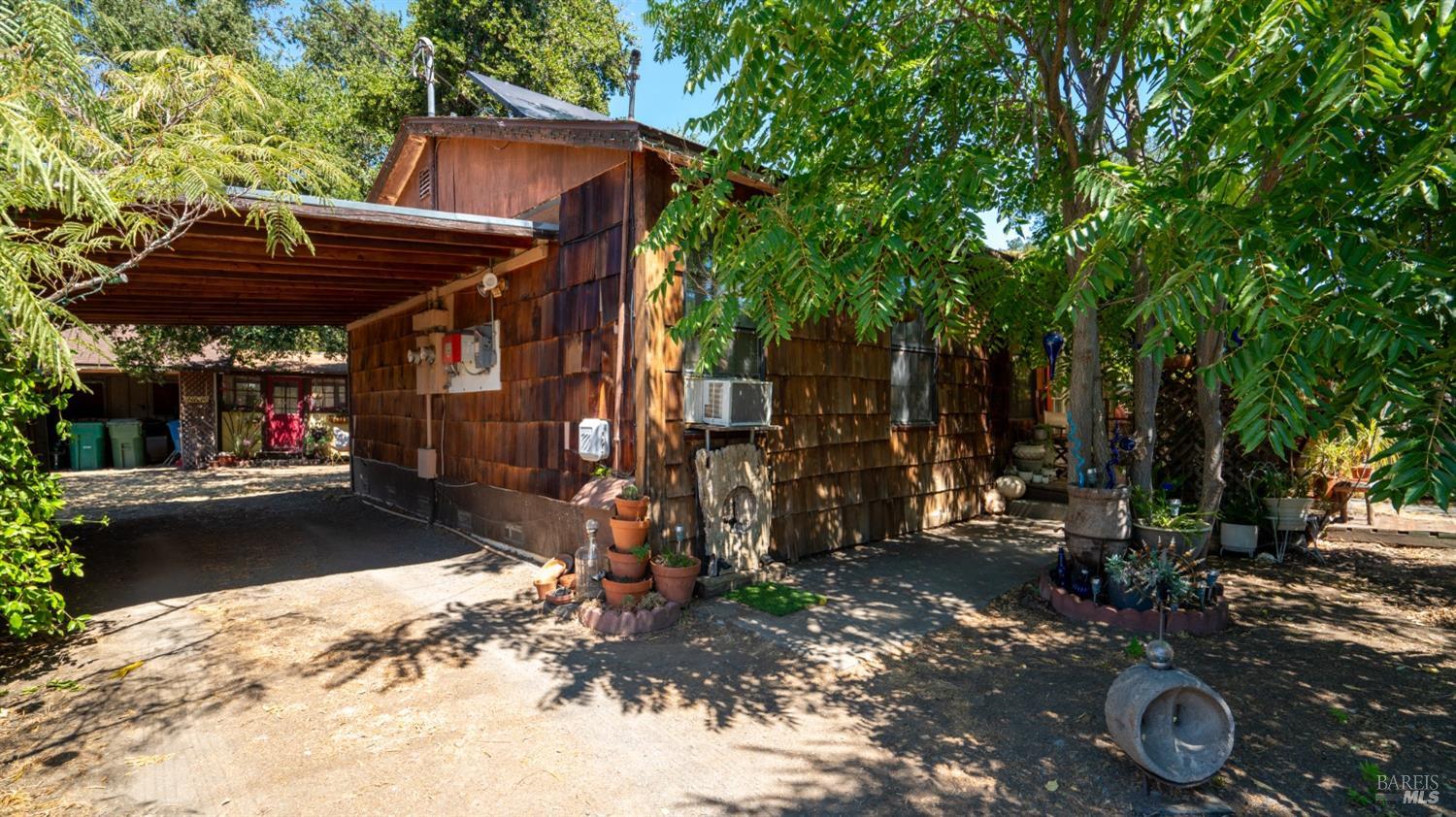Detail Gallery Image 2 of 25 For 306 Else Way, Cloverdale,  CA 95425 - 2 Beds | 1 Baths