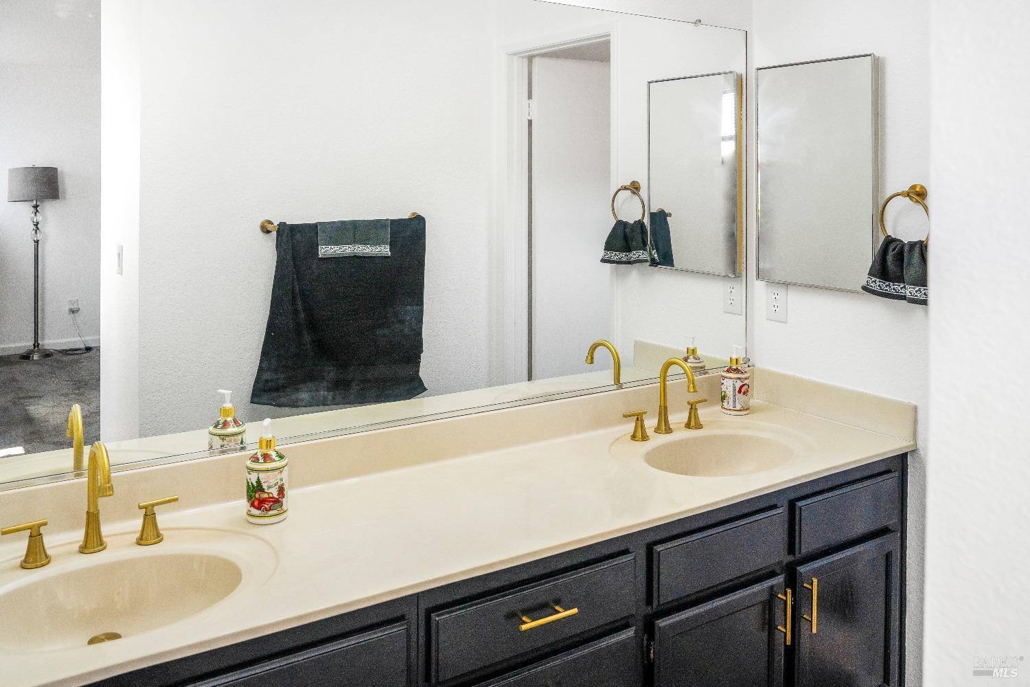Cimarron Drive, Vallejo, California image 44