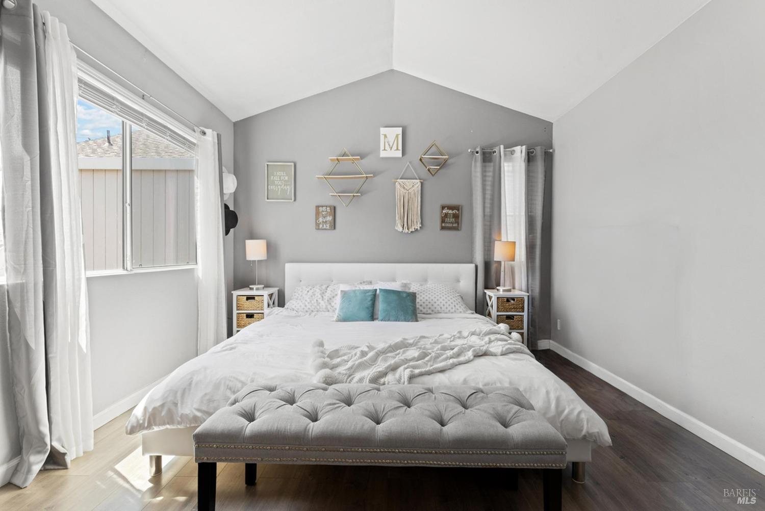 Detail Gallery Image 19 of 36 For 706 Powderhorn Ave, Santa Rosa,  CA 95407 - 3 Beds | 2/1 Baths