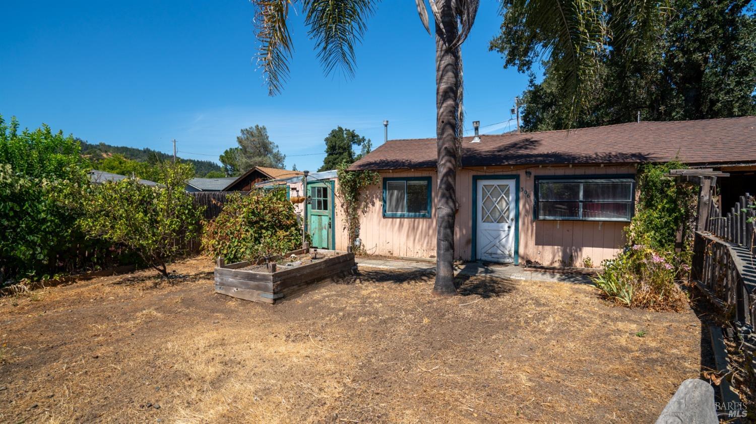 Detail Gallery Image 13 of 25 For 306 Else Way, Cloverdale,  CA 95425 - 2 Beds | 1 Baths