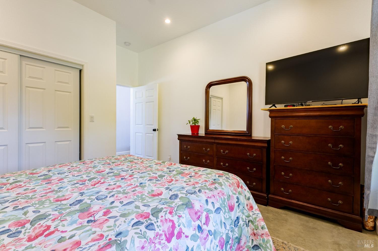 Detail Gallery Image 34 of 55 For 17080 Highway 12 Hwy, Sonoma,  CA 95476 - 2 Beds | 2 Baths