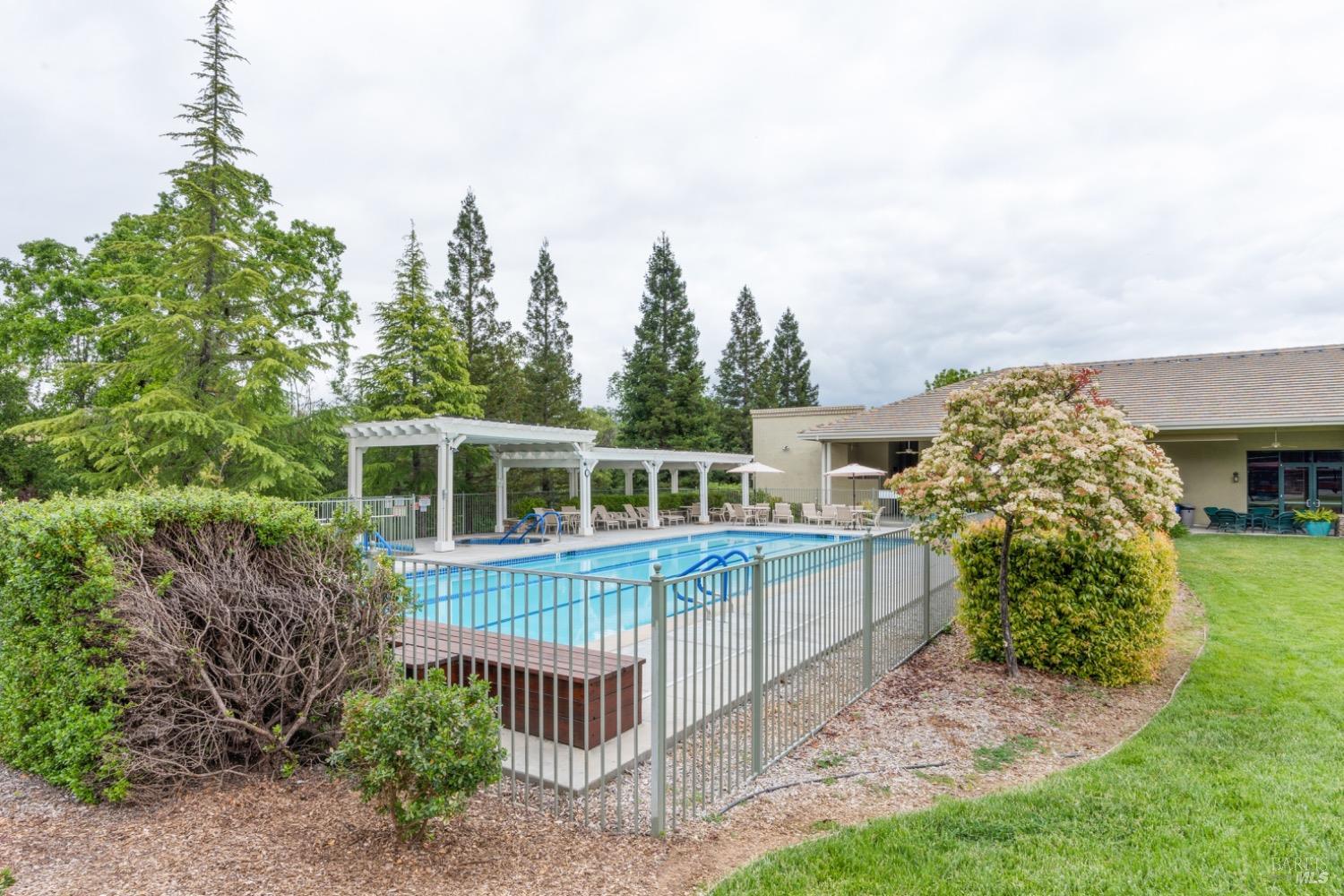 Detail Gallery Image 20 of 27 For 279 Red Mountain Dr, Cloverdale,  CA 95425 - 2 Beds | 2 Baths