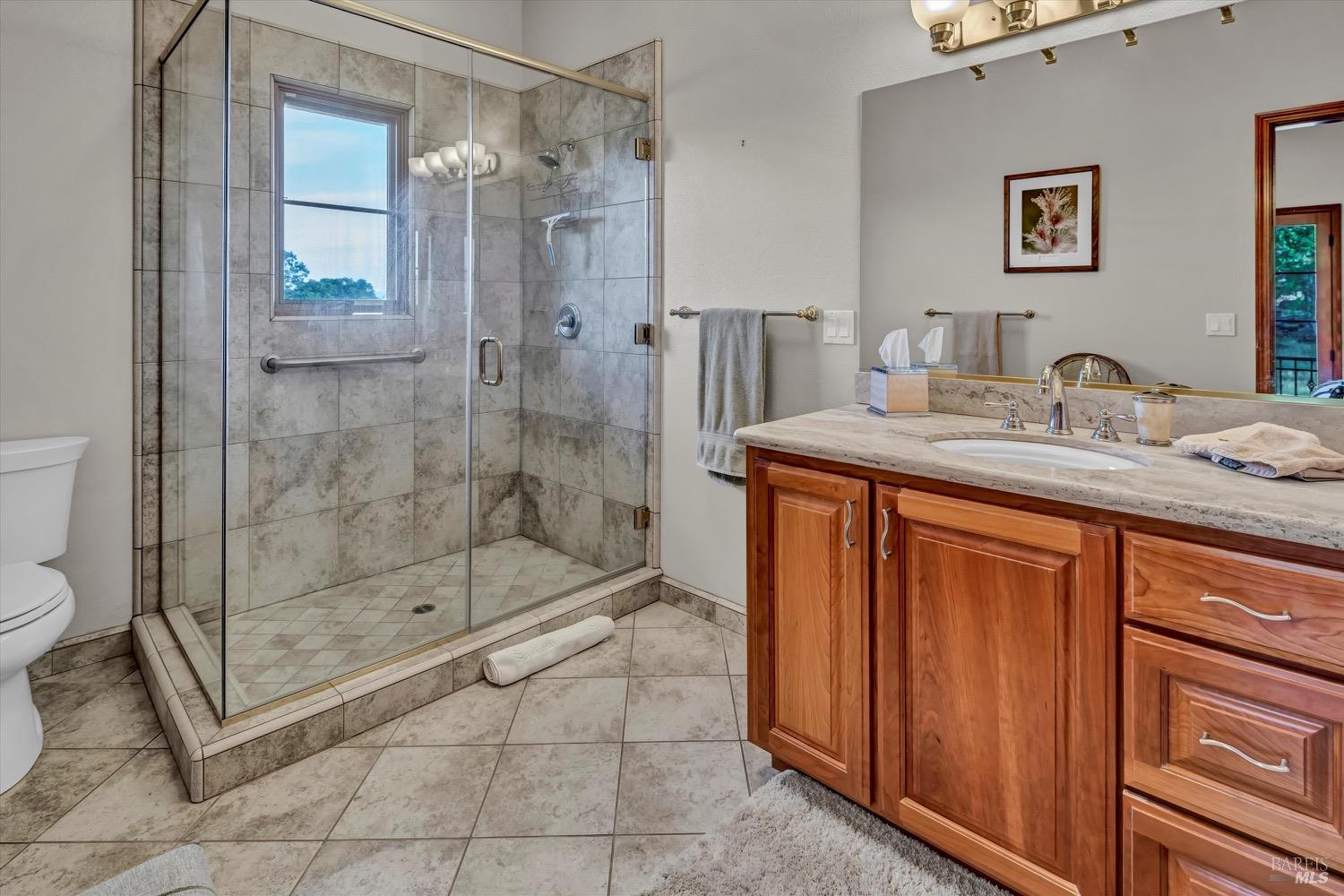 Detail Gallery Image 33 of 79 For 19255 Dallas Ct, Hidden Valley Lake,  CA 95467 - 4 Beds | 4/1 Baths