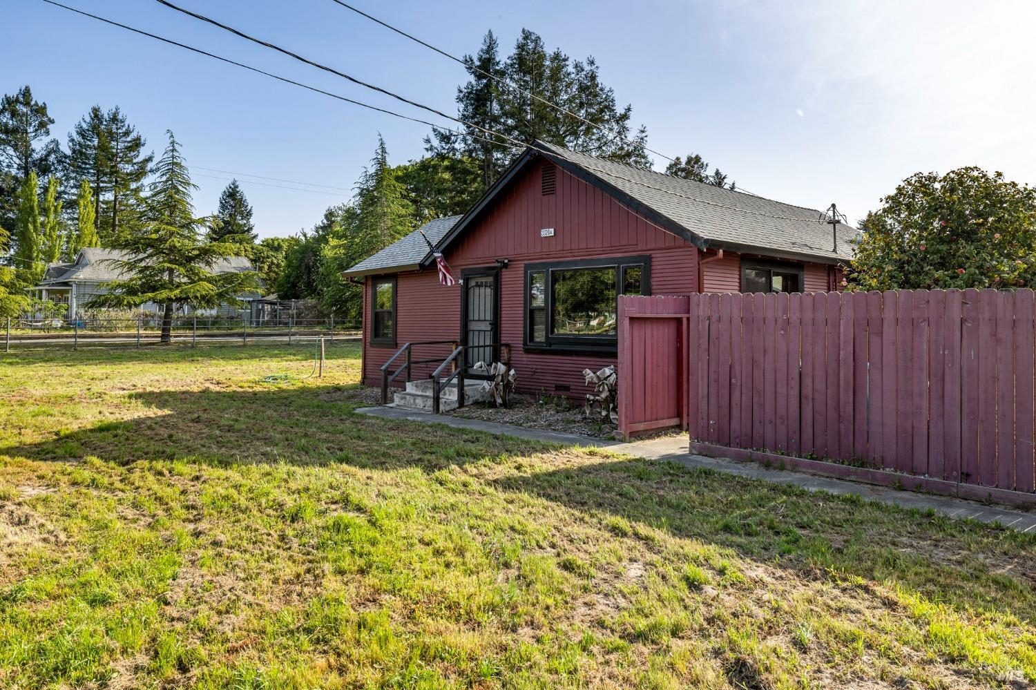 Detail Gallery Image 74 of 95 For 3314 Gravenstein Hwy, Sebastopol,  CA 95472 - 7 Beds | 4/1 Baths