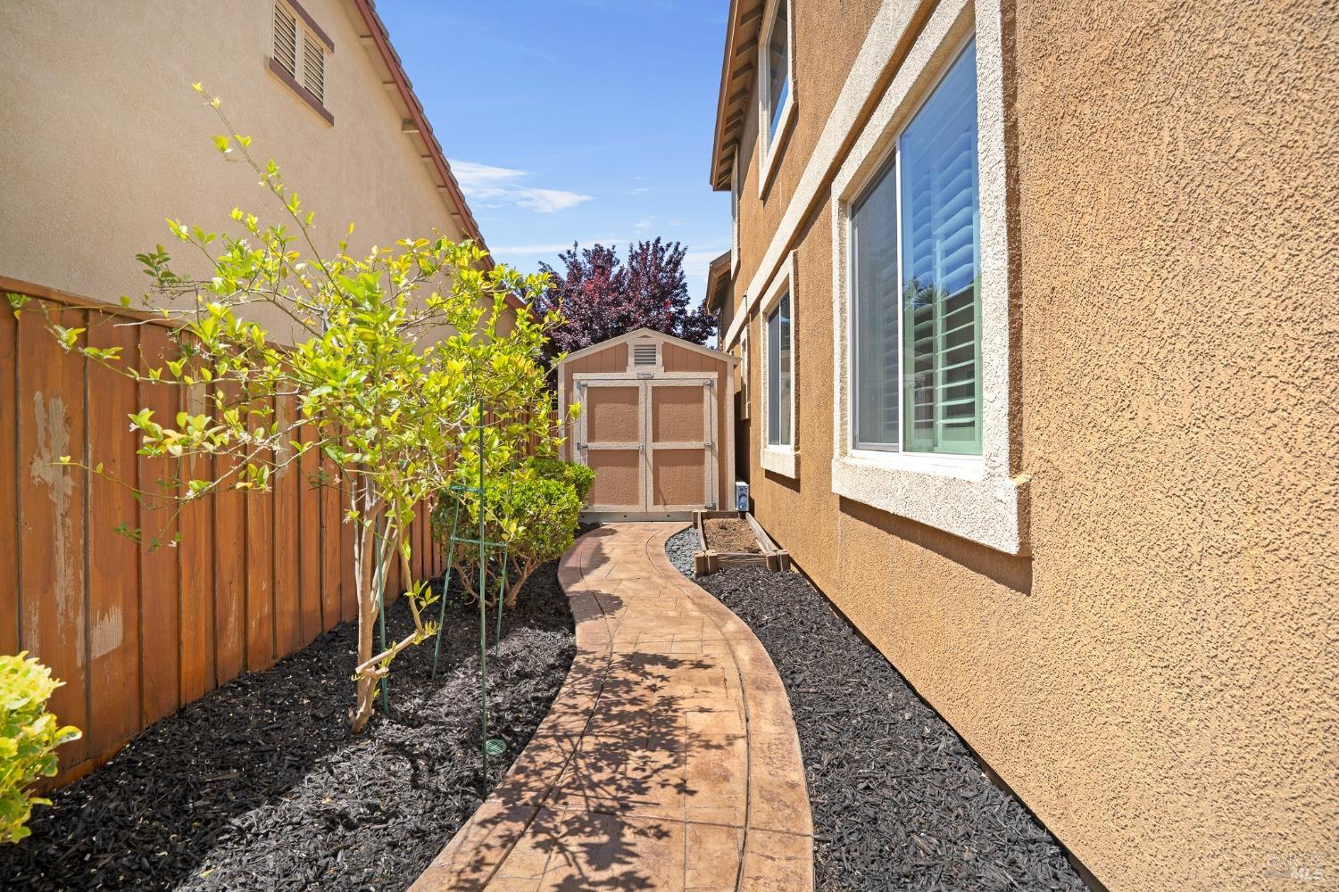 Detail Gallery Image 45 of 51 For 825 Hampton St, Vacaville,  CA 95687 - 4 Beds | 3/1 Baths