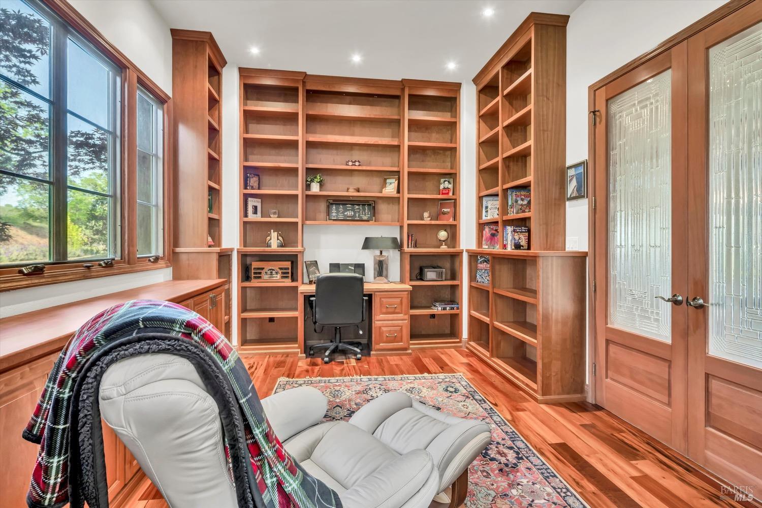 Detail Gallery Image 58 of 79 For 19255 Dallas Ct, Hidden Valley Lake,  CA 95467 - 4 Beds | 4/1 Baths