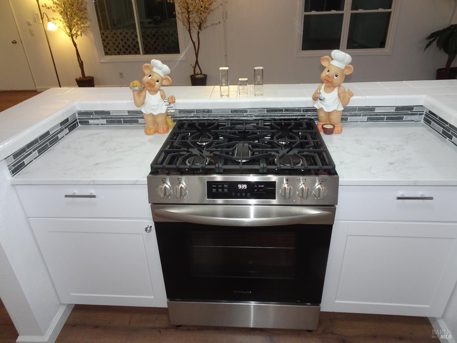 Detail Gallery Image 9 of 43 For 41 Bel Air Cir, Fairfield,  CA 94533 - 3 Beds | 2 Baths