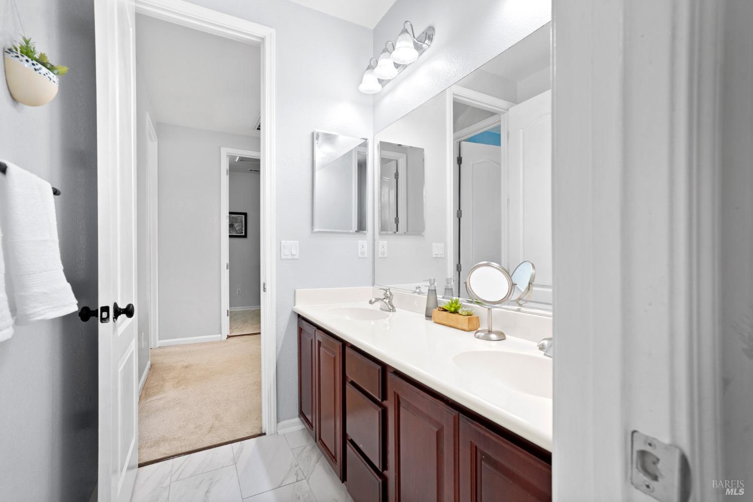 Detail Gallery Image 40 of 51 For 825 Hampton St, Vacaville,  CA 95687 - 4 Beds | 3/1 Baths