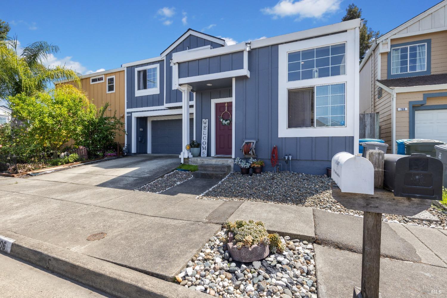Detail Gallery Image 3 of 36 For 706 Powderhorn Ave, Santa Rosa,  CA 95407 - 3 Beds | 2/1 Baths