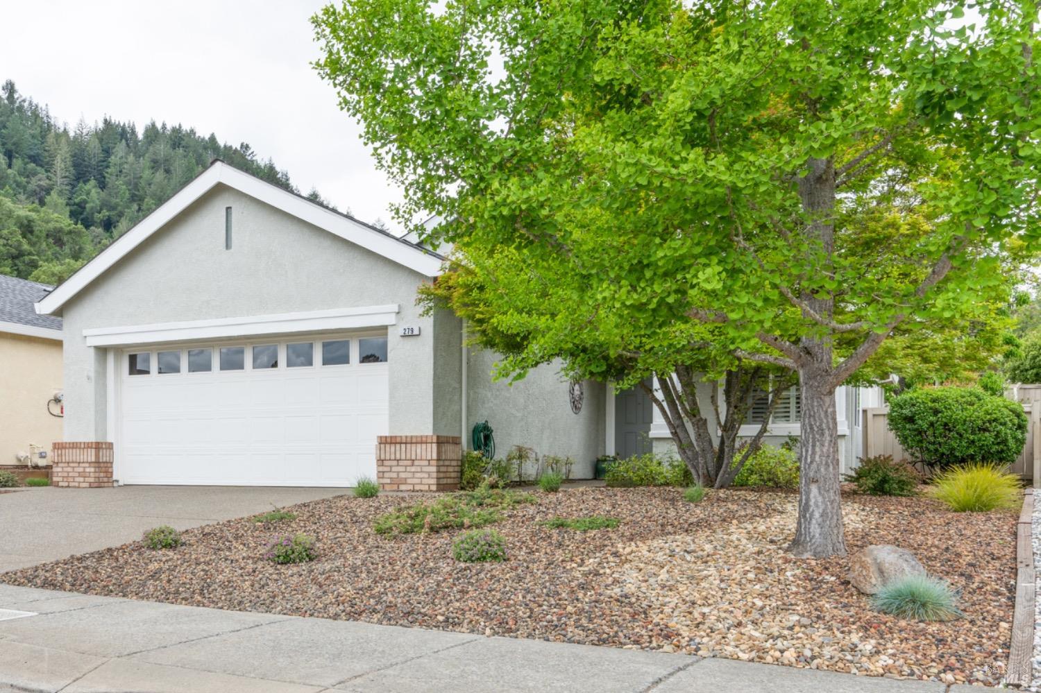 Detail Gallery Image 25 of 27 For 279 Red Mountain Dr, Cloverdale,  CA 95425 - 2 Beds | 2 Baths