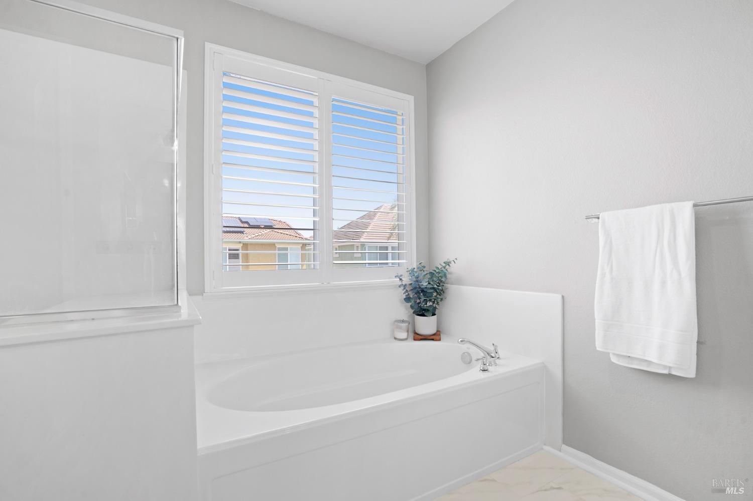 Detail Gallery Image 31 of 51 For 825 Hampton St, Vacaville,  CA 95687 - 4 Beds | 3/1 Baths