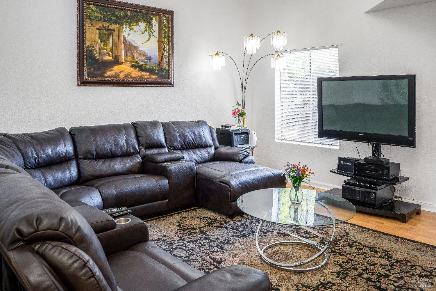 Cimarron Drive, Vallejo, California image 20