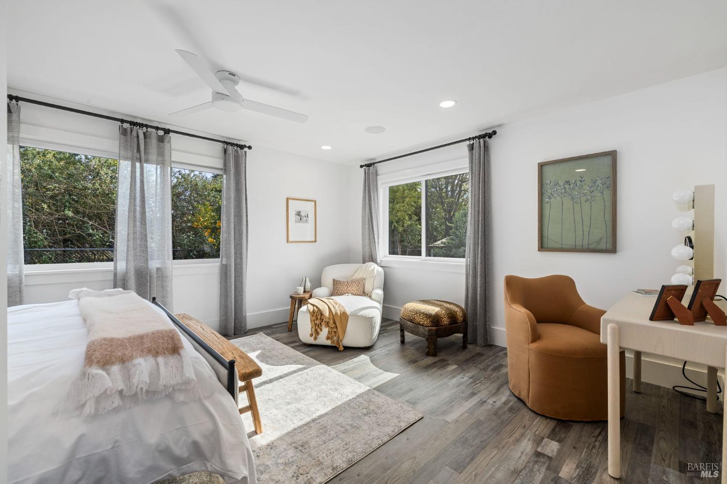 Detail Gallery Image 20 of 95 For 3314 Gravenstein Hwy, Sebastopol,  CA 95472 - 7 Beds | 4/1 Baths