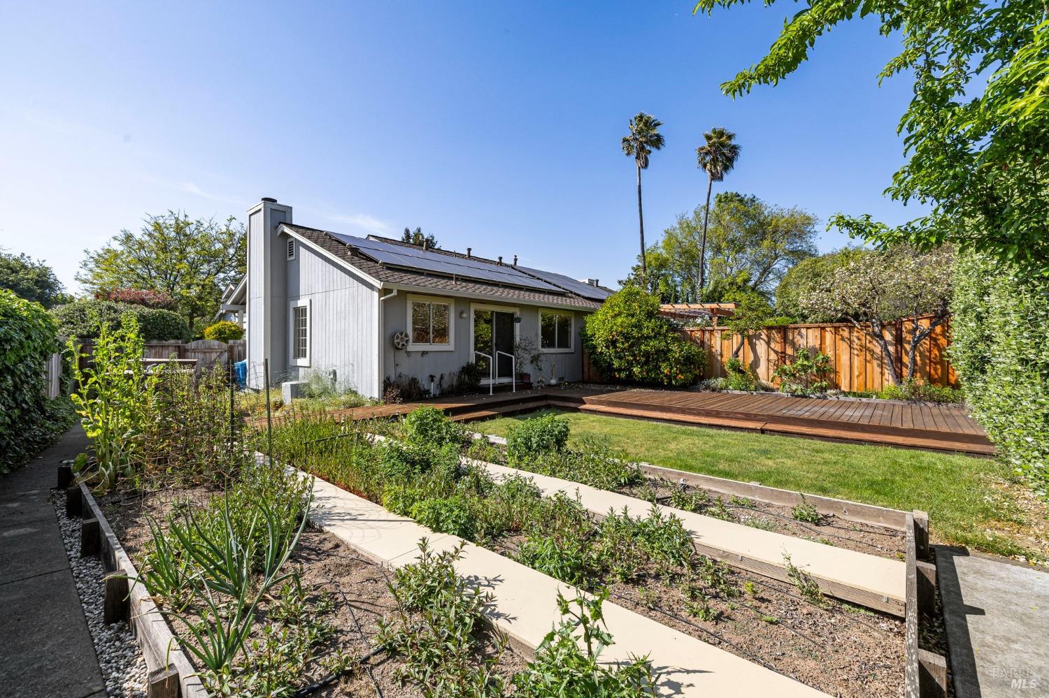 Detail Gallery Image 17 of 27 For 1722 Capella Ct, Petaluma,  CA 94954 - 2 Beds | 2 Baths