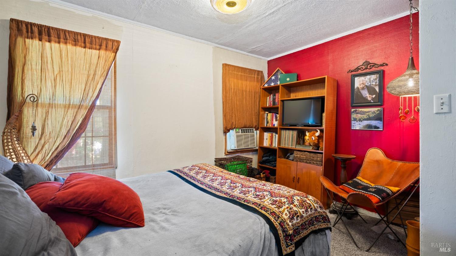 Detail Gallery Image 11 of 25 For 306 Else Way, Cloverdale,  CA 95425 - 2 Beds | 1 Baths