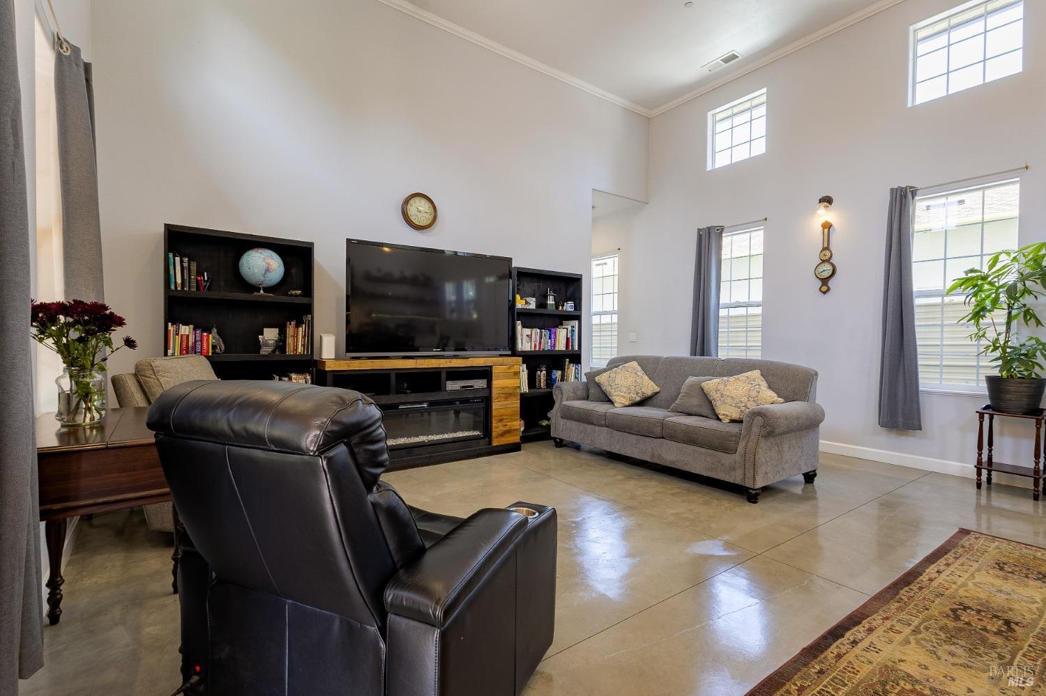 Detail Gallery Image 20 of 55 For 17080 Highway 12 Hwy, Sonoma,  CA 95476 - 2 Beds | 2 Baths