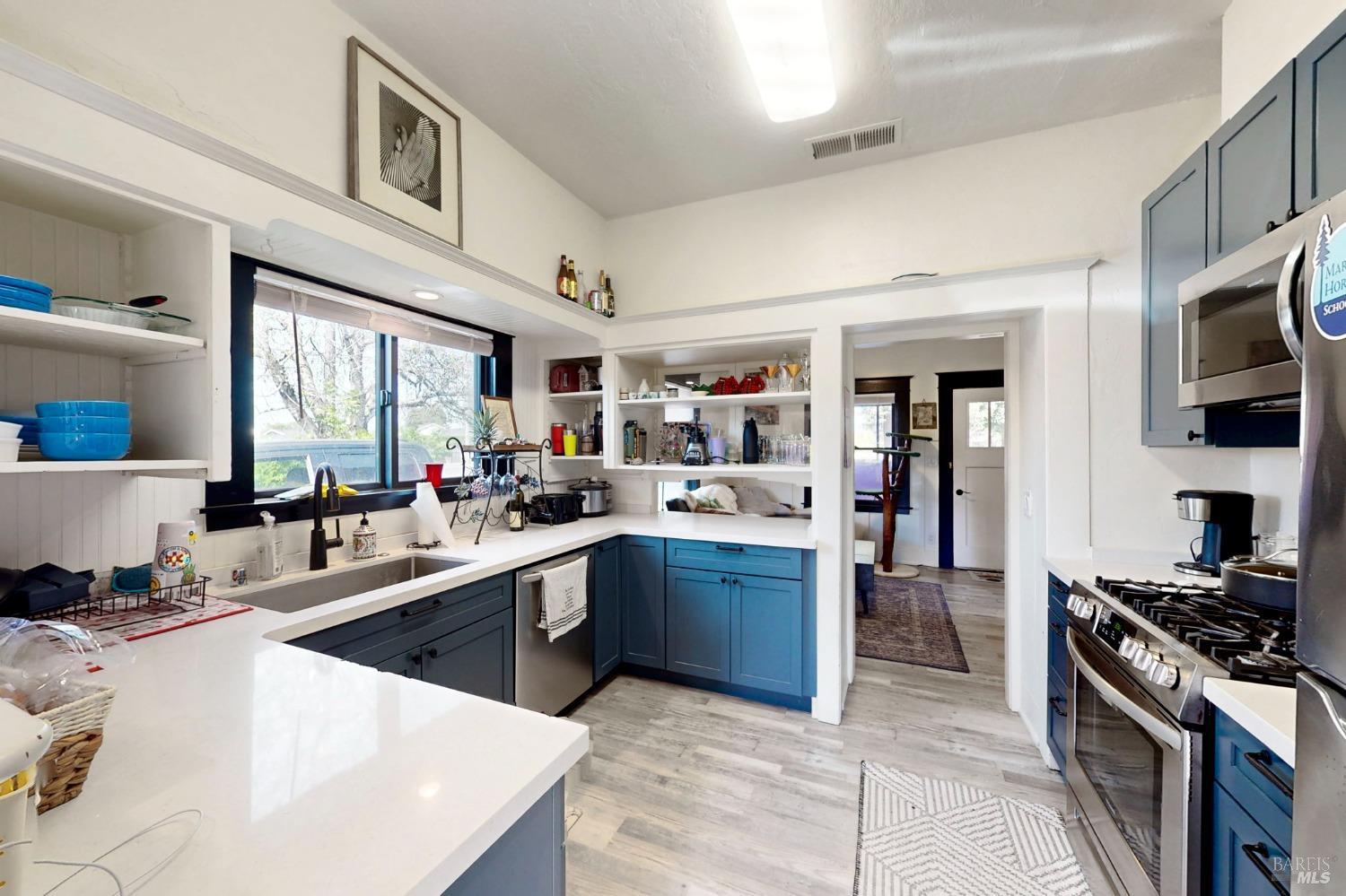 Detail Gallery Image 90 of 95 For 3314 Gravenstein Hwy, Sebastopol,  CA 95472 - 7 Beds | 4/1 Baths