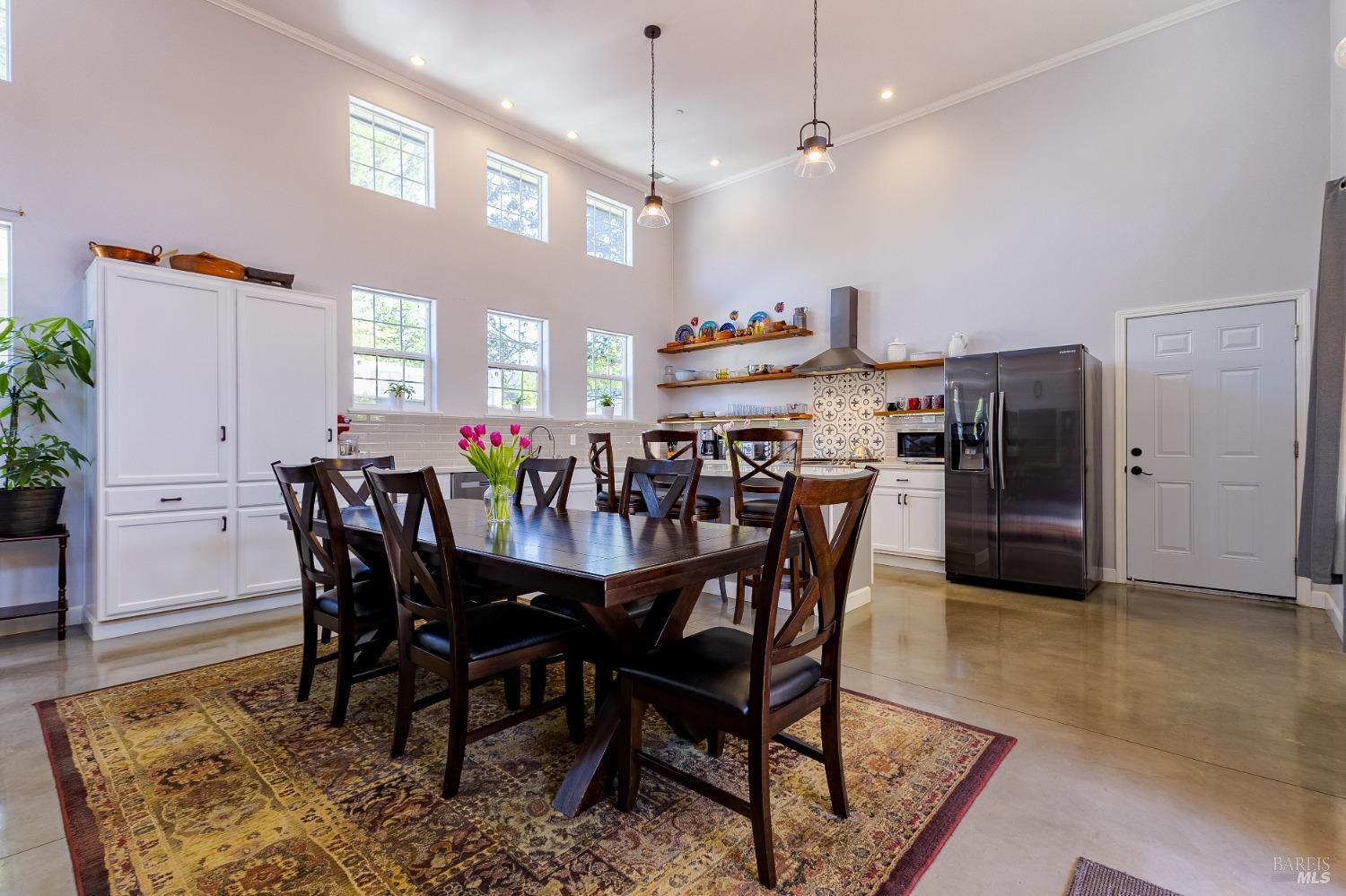 Detail Gallery Image 11 of 55 For 17080 Highway 12 Hwy, Sonoma,  CA 95476 - 2 Beds | 2 Baths