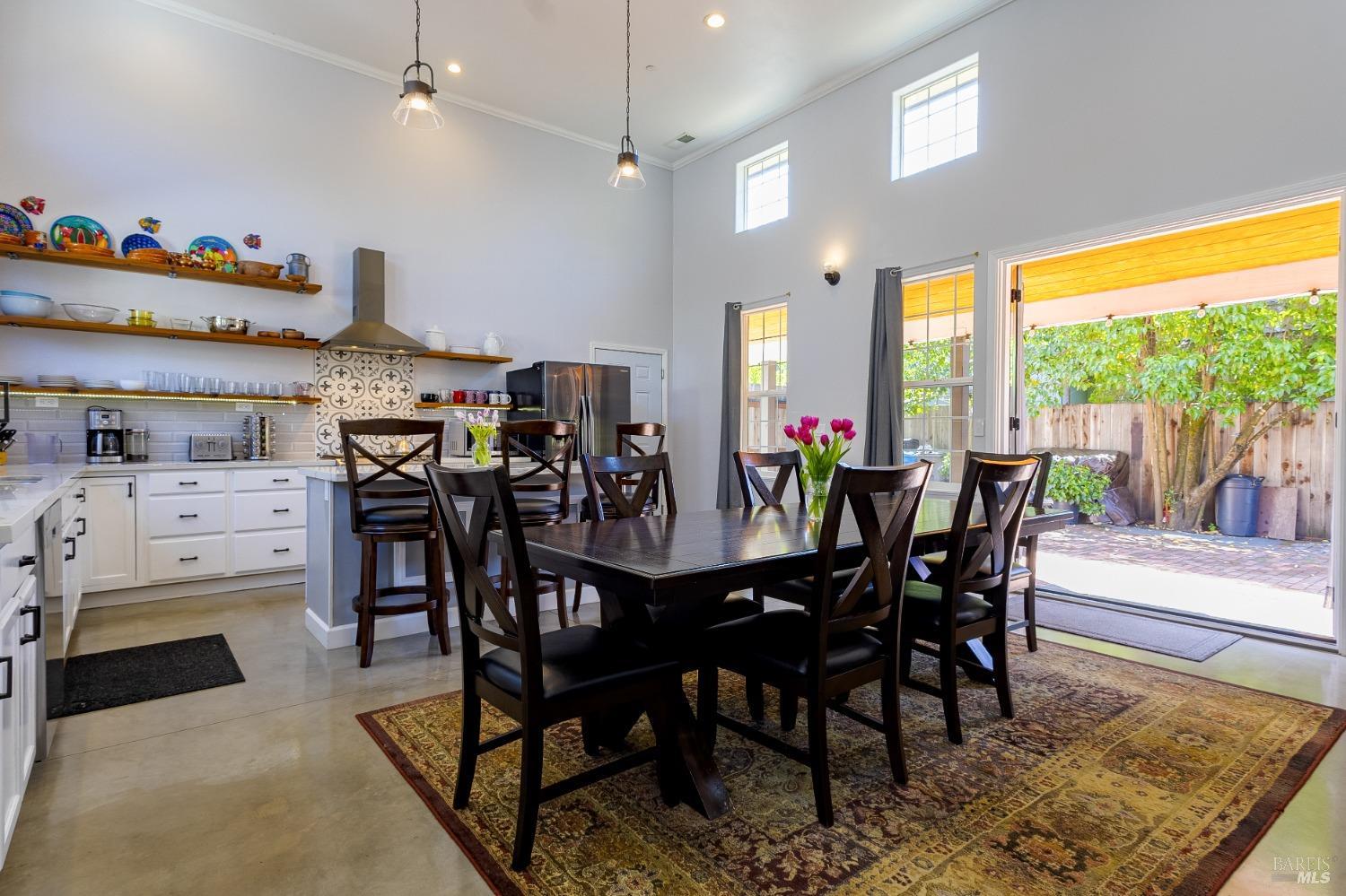 Detail Gallery Image 12 of 55 For 17080 Highway 12 Hwy, Sonoma,  CA 95476 - 2 Beds | 2 Baths