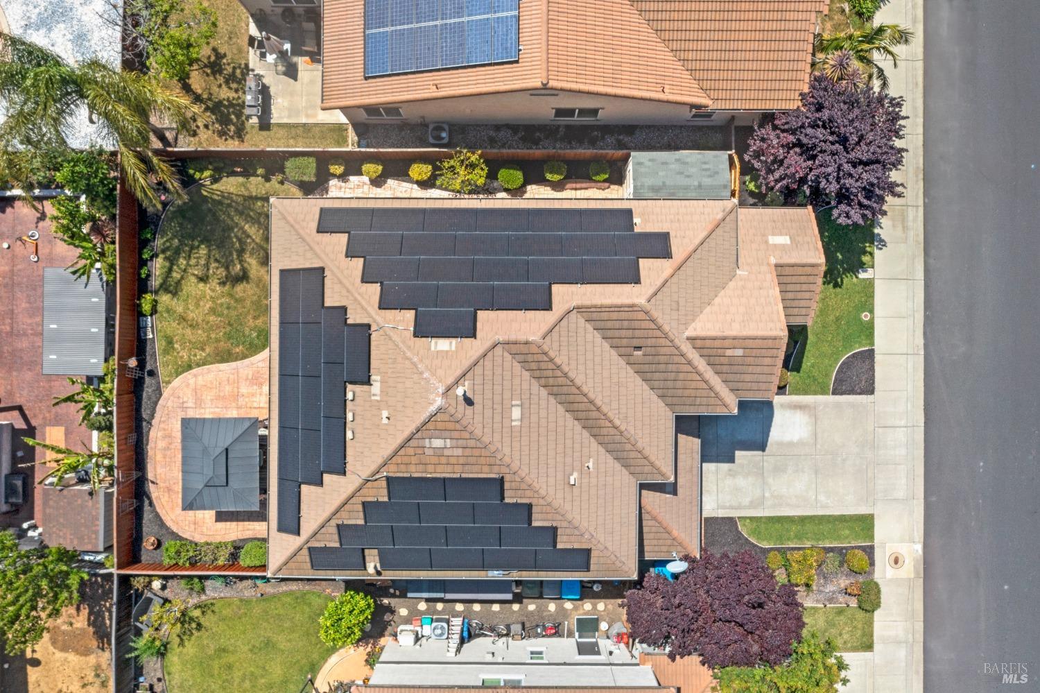 Detail Gallery Image 4 of 51 For 825 Hampton St, Vacaville,  CA 95687 - 4 Beds | 3/1 Baths