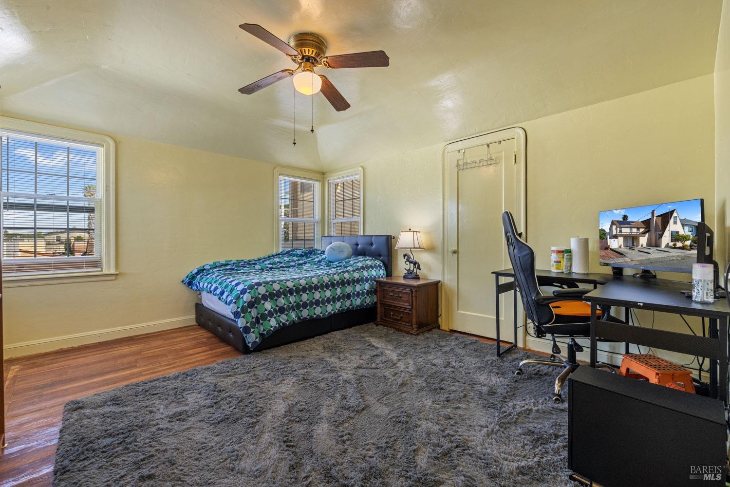 Gordon Street, Vallejo, California image 45