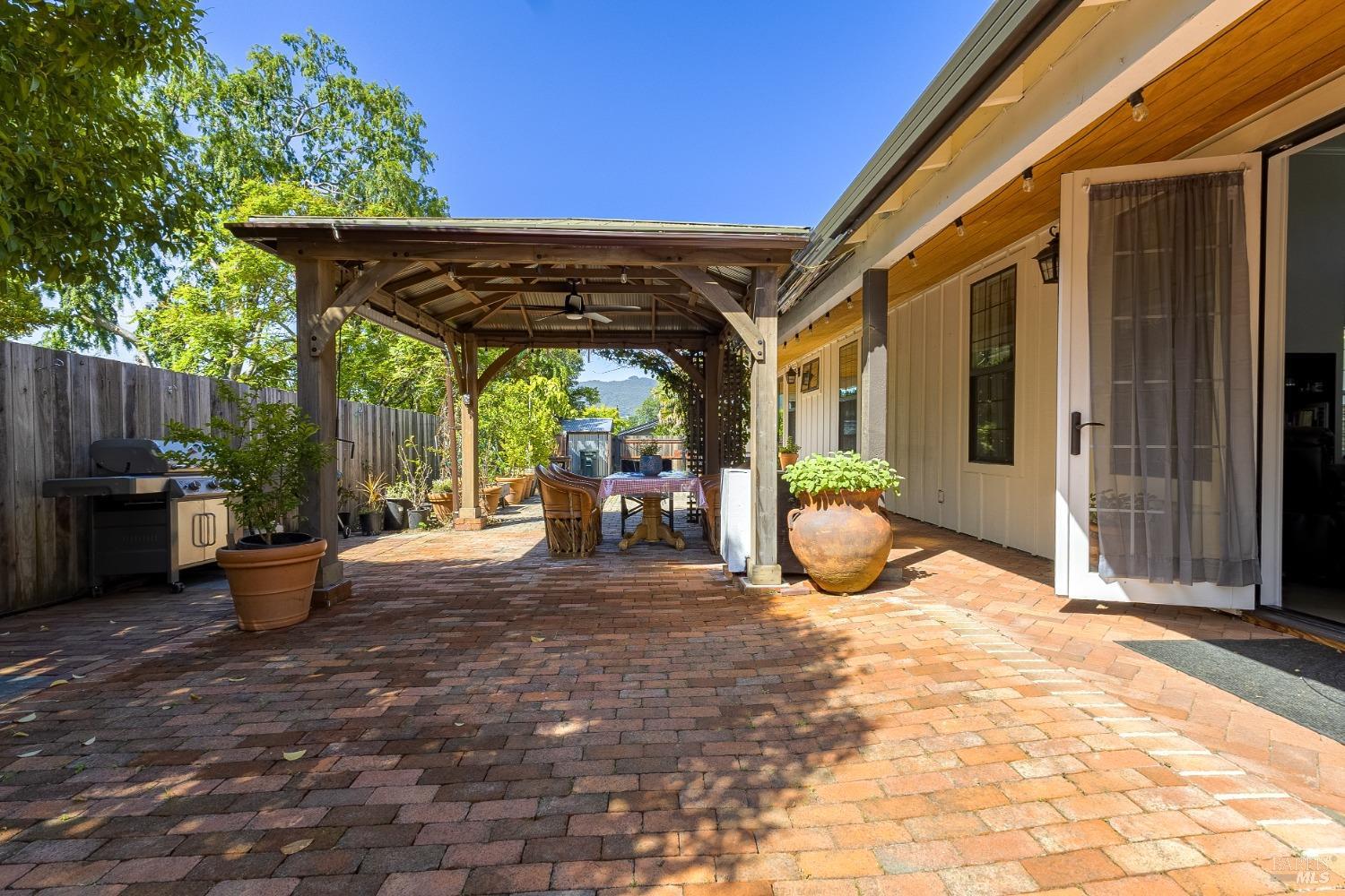 Detail Gallery Image 39 of 55 For 17080 Highway 12 Hwy, Sonoma,  CA 95476 - 2 Beds | 2 Baths