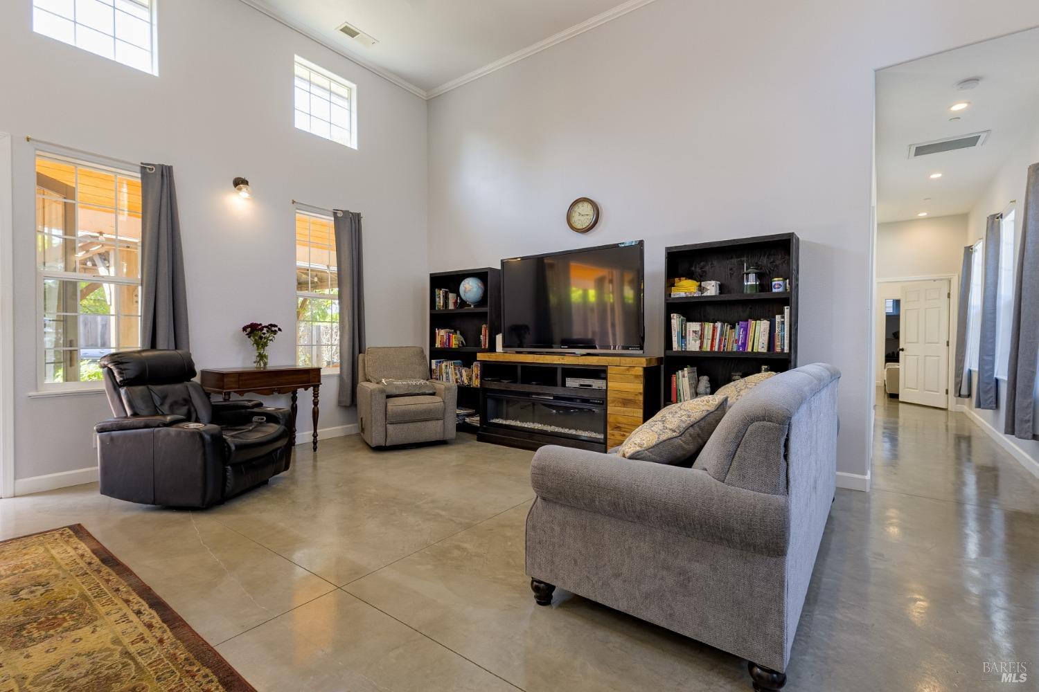 Detail Gallery Image 19 of 55 For 17080 Highway 12 Hwy, Sonoma,  CA 95476 - 2 Beds | 2 Baths