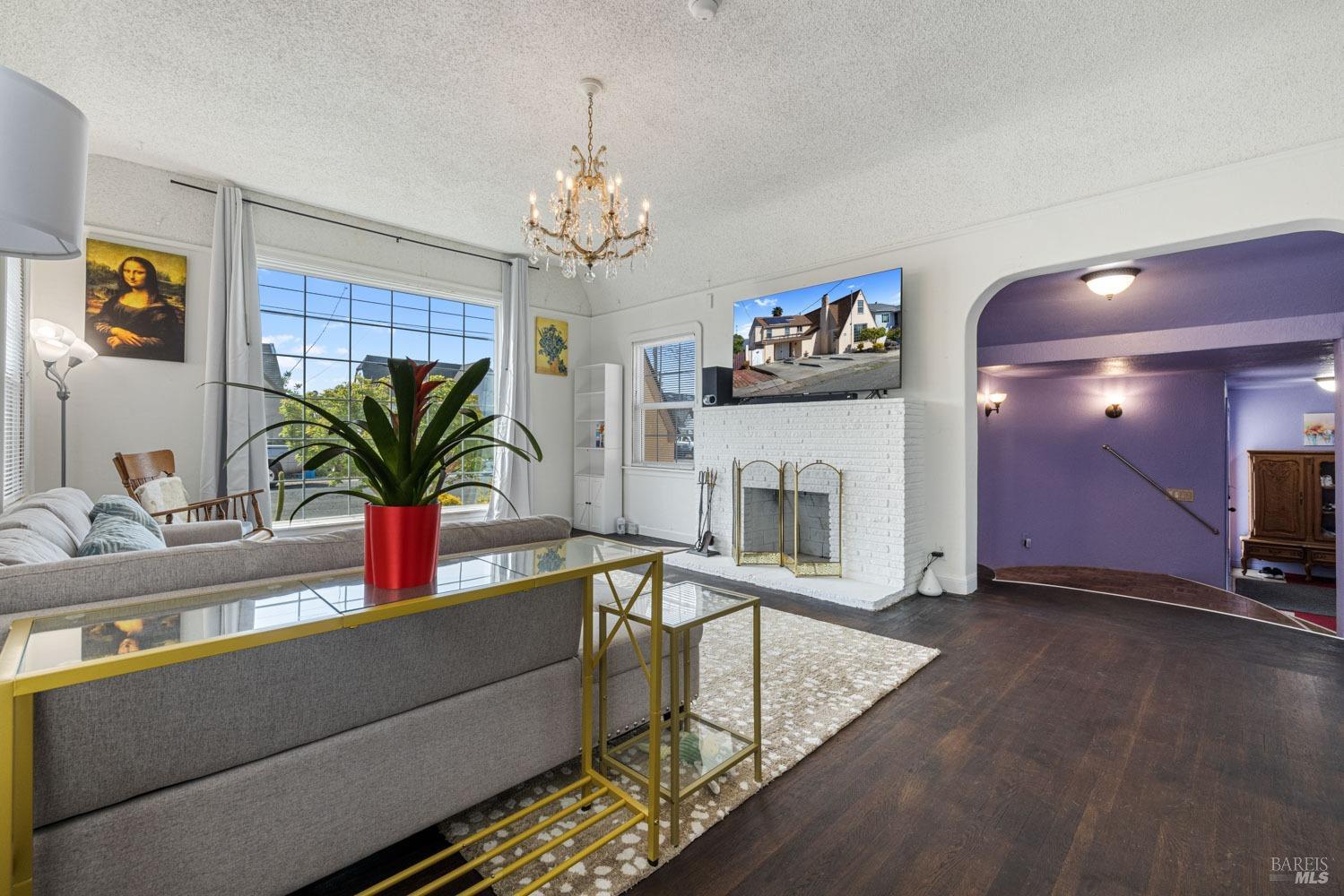 Gordon Street, Vallejo, California image 9
