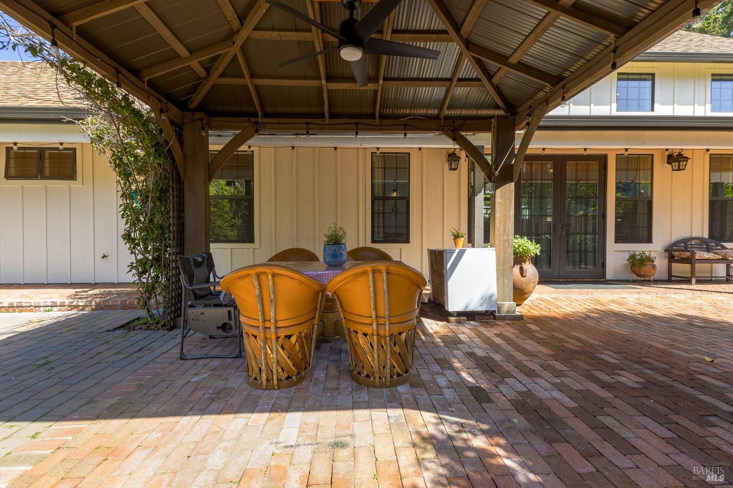 Detail Gallery Image 38 of 55 For 17080 Highway 12 Hwy, Sonoma,  CA 95476 - 2 Beds | 2 Baths