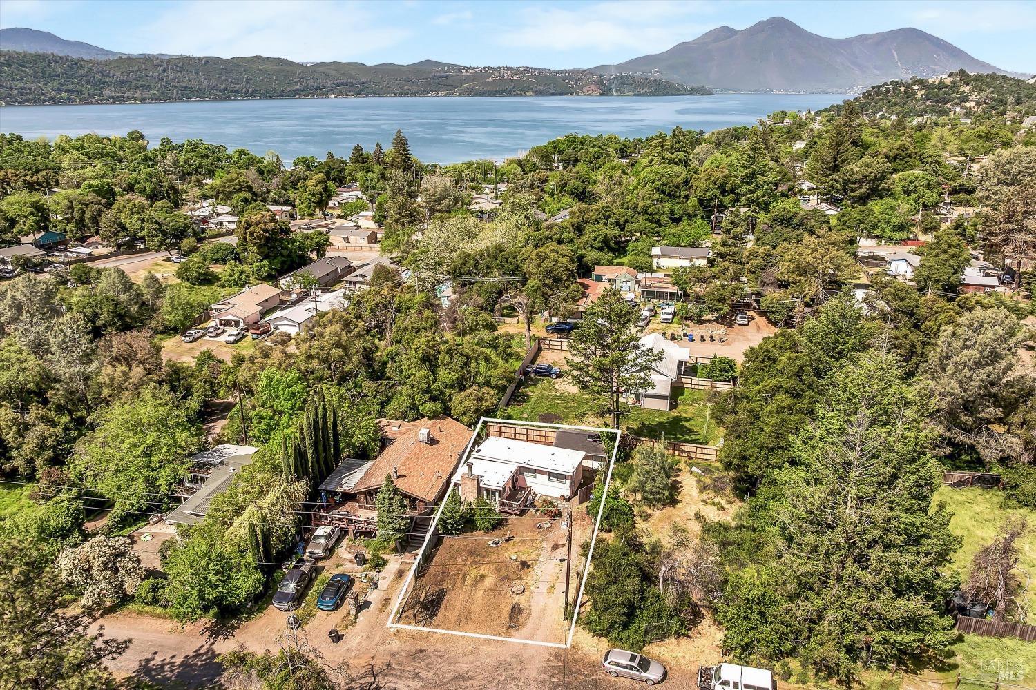 Kakul Street, Clearlake, California image 16