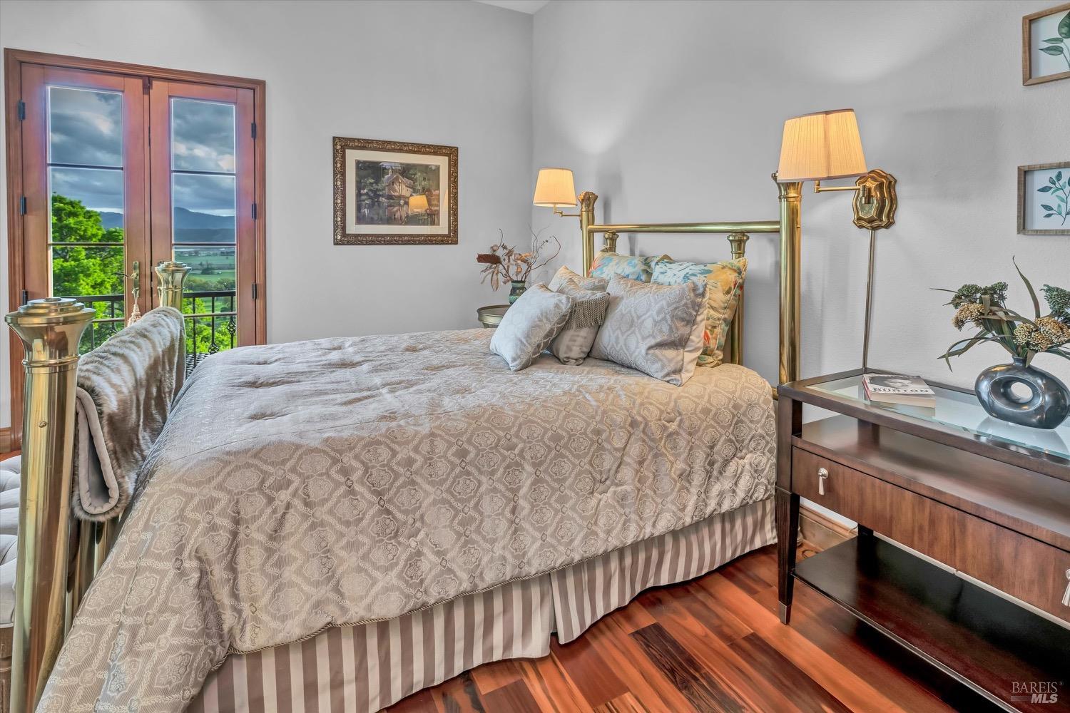 Detail Gallery Image 35 of 79 For 19255 Dallas Ct, Hidden Valley Lake,  CA 95467 - 4 Beds | 4/1 Baths