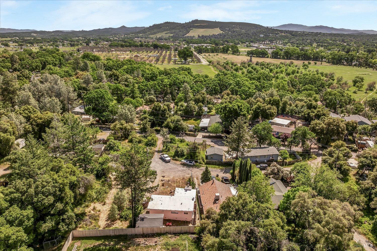 Kakul Street, Clearlake, California image 18