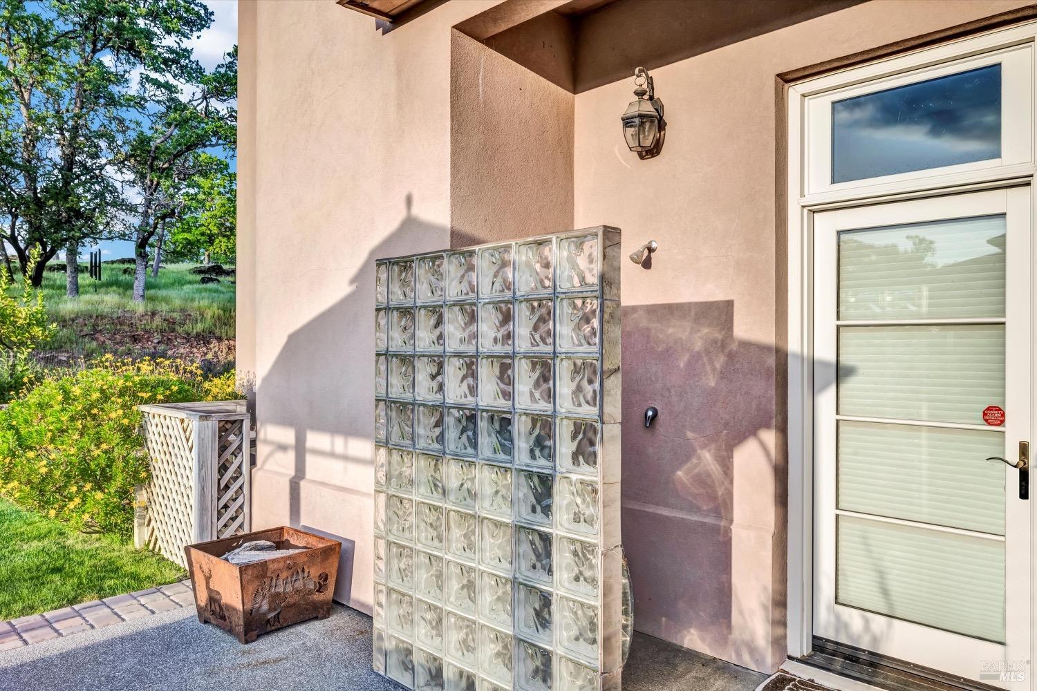 Detail Gallery Image 68 of 79 For 19255 Dallas Ct, Hidden Valley Lake,  CA 95467 - 4 Beds | 4/1 Baths