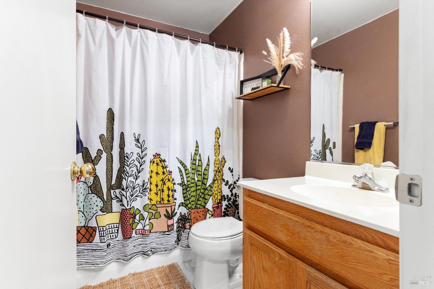 Detail Gallery Image 24 of 36 For 706 Powderhorn Ave, Santa Rosa,  CA 95407 - 3 Beds | 2/1 Baths