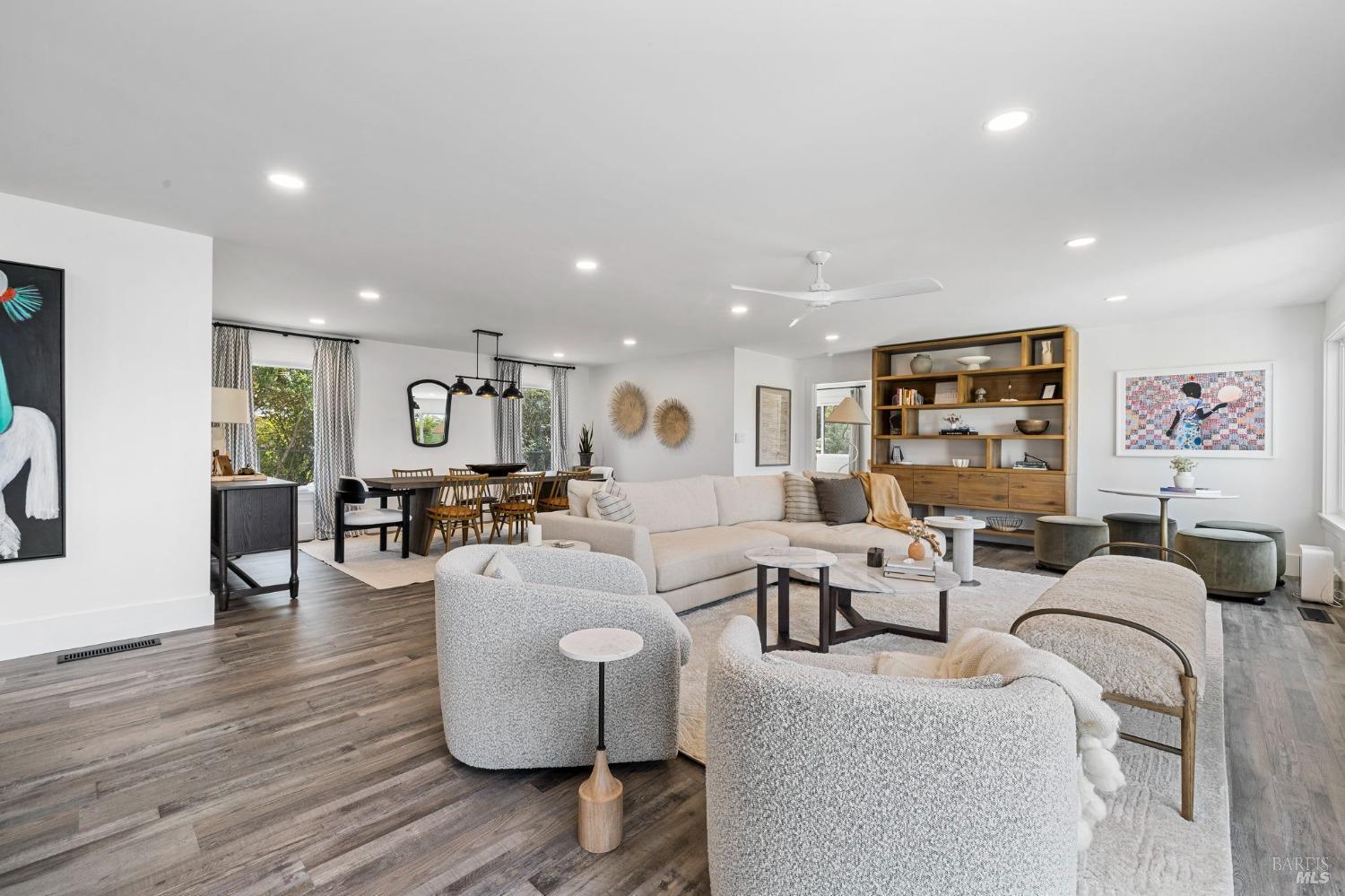 Detail Gallery Image 10 of 95 For 3314 Gravenstein Hwy, Sebastopol,  CA 95472 - 7 Beds | 4/1 Baths
