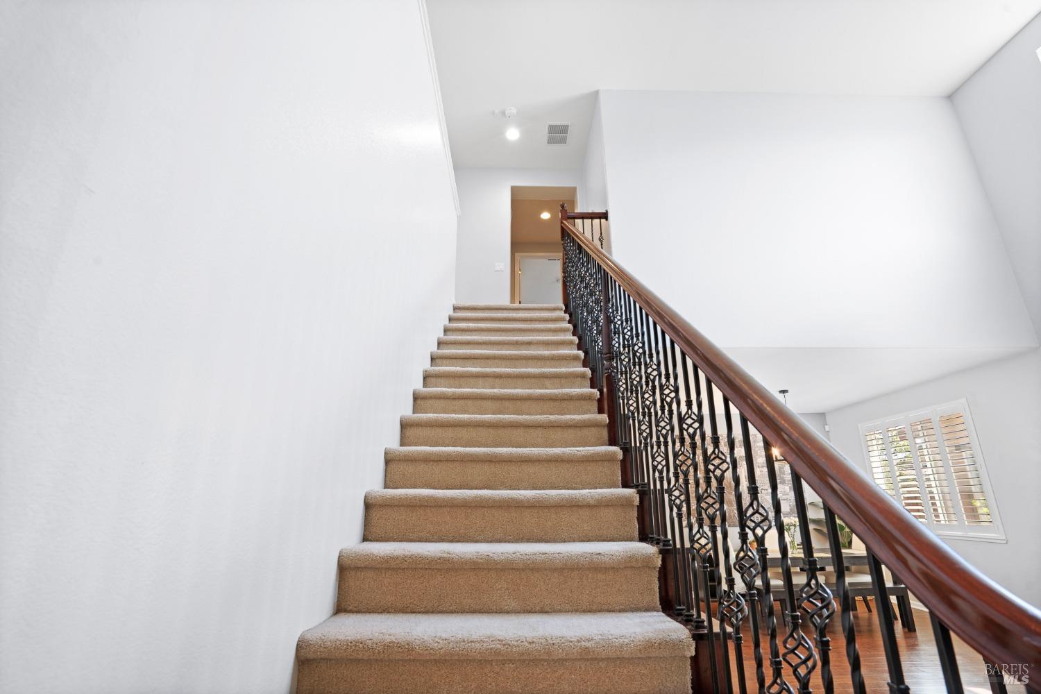 Detail Gallery Image 23 of 51 For 825 Hampton St, Vacaville,  CA 95687 - 4 Beds | 3/1 Baths