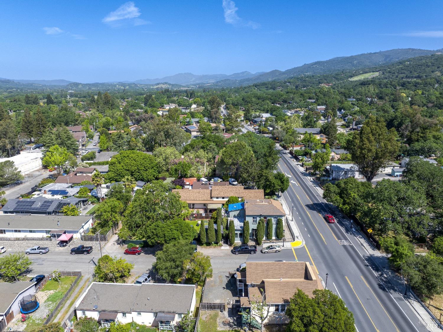 Detail Gallery Image 49 of 55 For 17080 Highway 12 Hwy, Sonoma,  CA 95476 - 2 Beds | 2 Baths