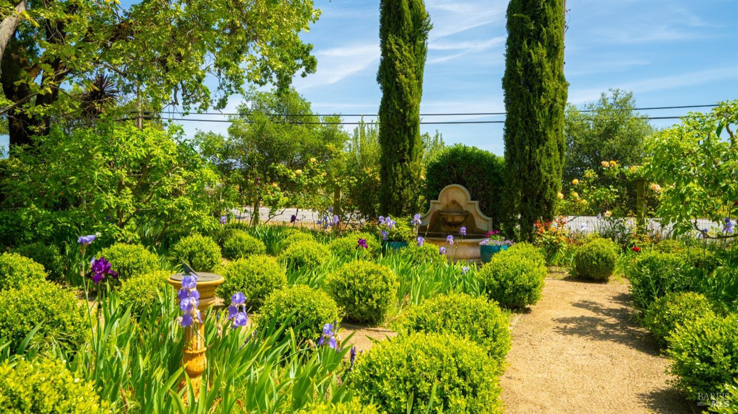 Detail Gallery Image 49 of 59 For 2267 Westside Rd, Healdsburg,  CA 95448 - 2 Beds | 2 Baths