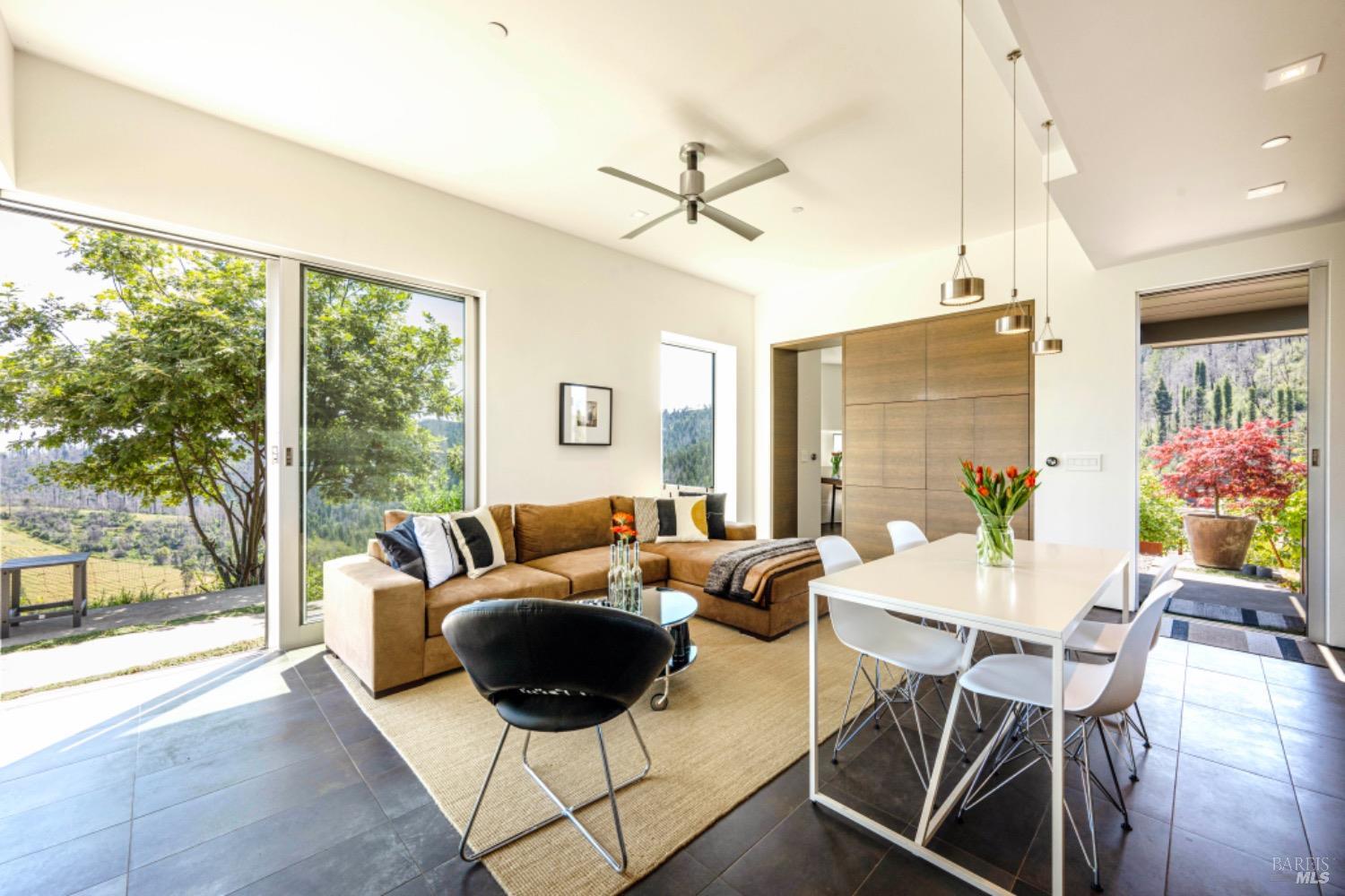 Detail Gallery Image 17 of 44 For 8909 Mill Creek Rd, Healdsburg,  CA 95448 - 2 Beds | 2 Baths