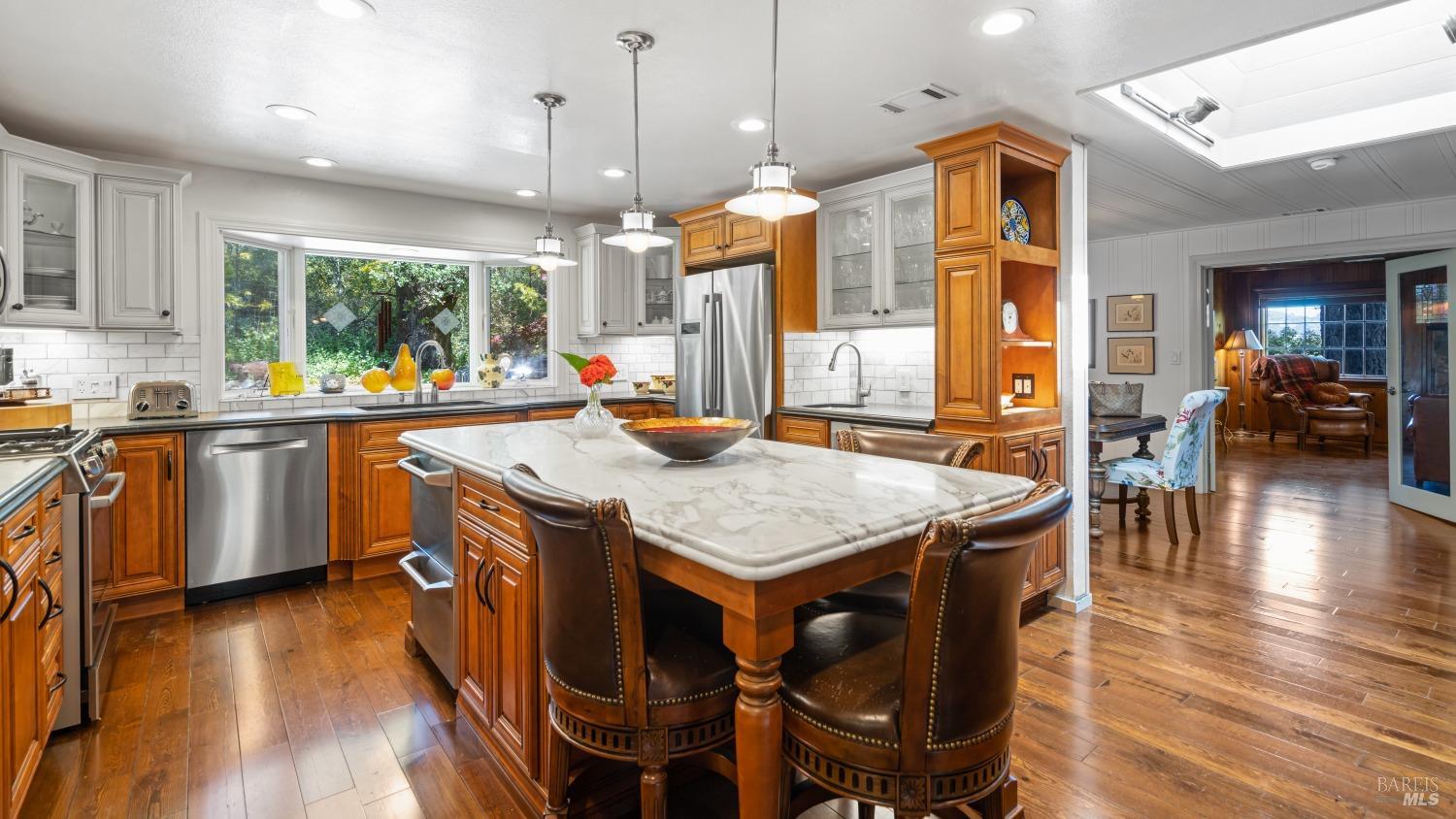 Detail Gallery Image 16 of 59 For 2267 Westside Rd, Healdsburg,  CA 95448 - 2 Beds | 2 Baths