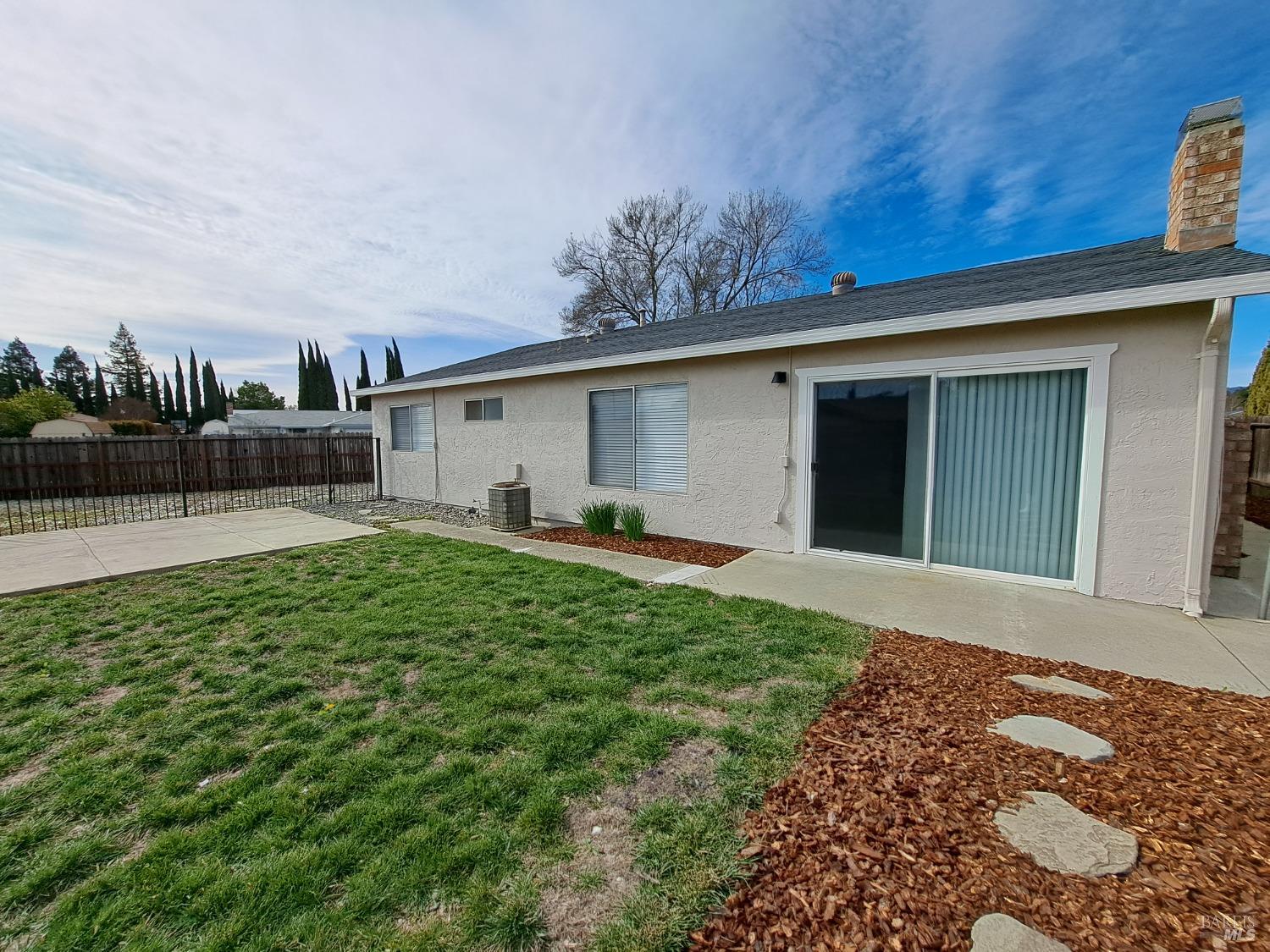 Detail Gallery Image 20 of 20 For 1161 Bedford Way, Vacaville,  CA 95687 - 3 Beds | 2 Baths