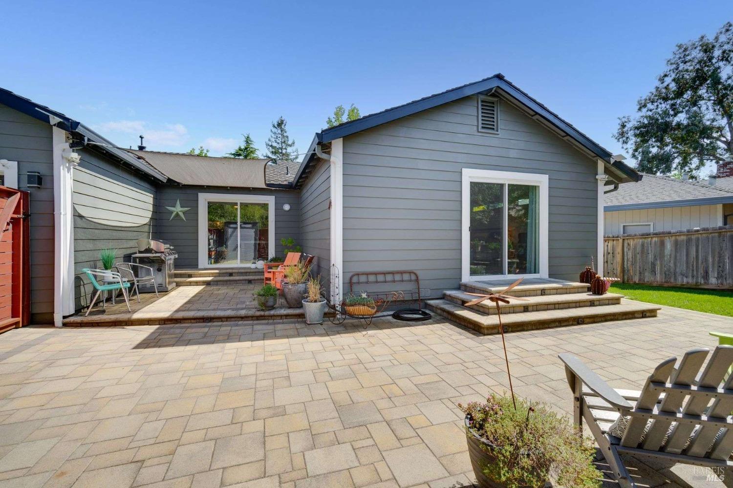 Detail Gallery Image 31 of 38 For 4897 Hoen Ave, Santa Rosa,  CA 95405 - 3 Beds | 2 Baths