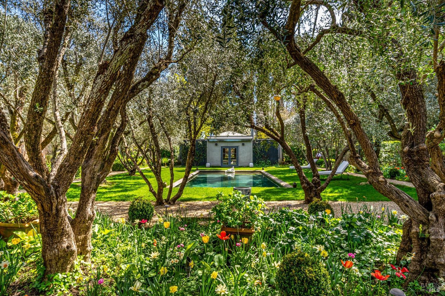 Detail Gallery Image 27 of 43 For 1095 Lodi Ln, Saint Helena,  CA 94574 - 3 Beds | 3/1 Baths