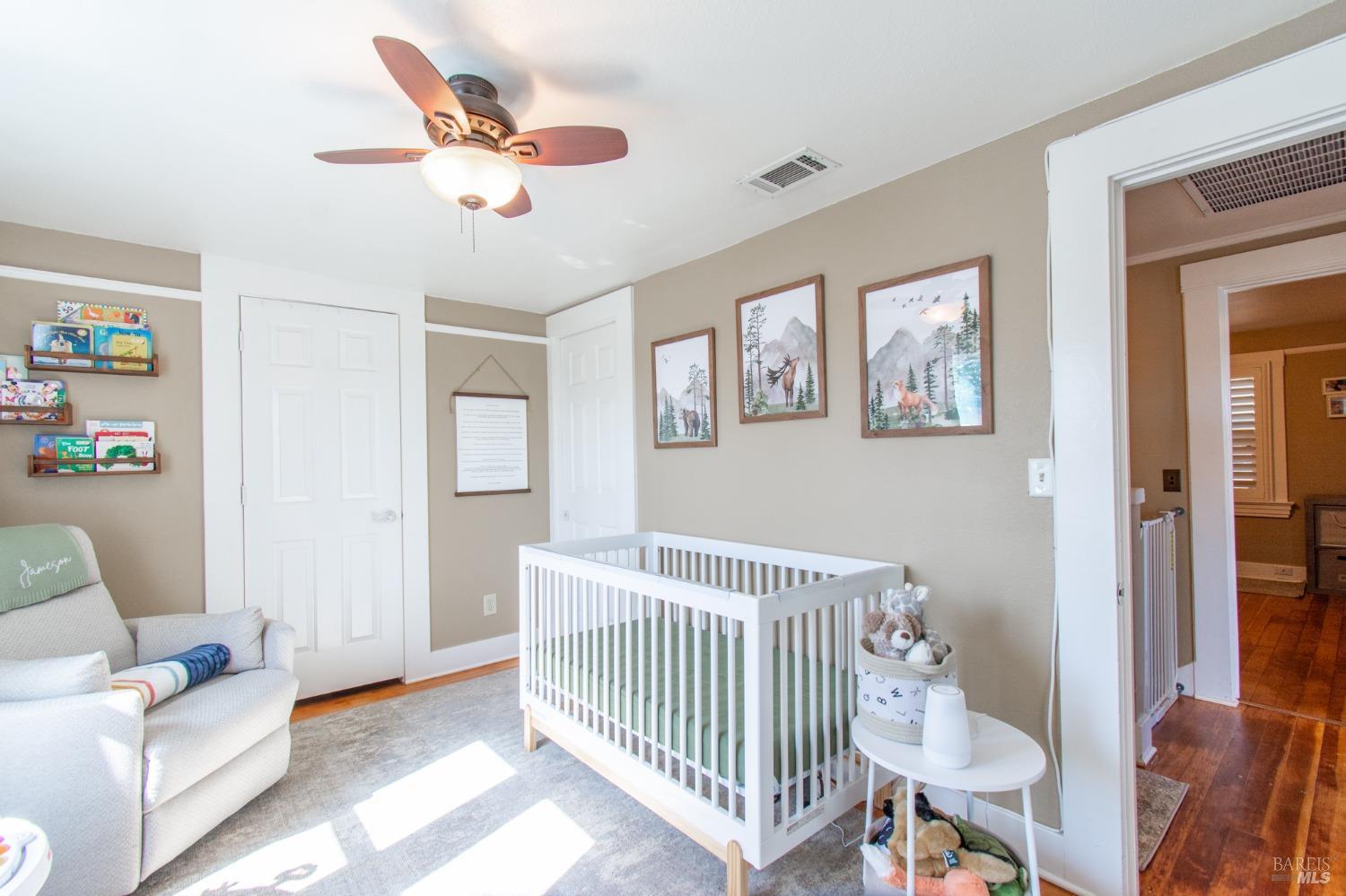 Detail Gallery Image 14 of 25 For 231 E Mayes St, Dixon,  CA 95620 - 3 Beds | 1/1 Baths