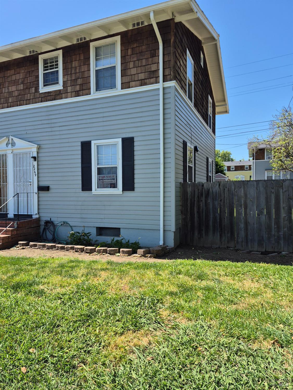 Detail Gallery Image 2 of 15 For 2269 Sacramento St, Vallejo,  CA 94590 - 3 Beds | 1 Baths