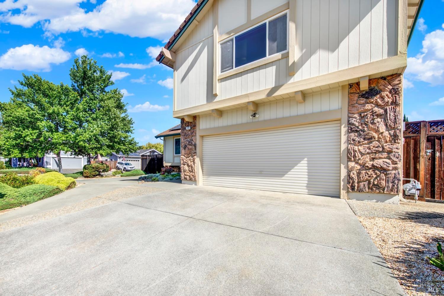 Detail Gallery Image 7 of 68 For 155 Quietwood Dr, Vacaville,  CA 95688 - 4 Beds | 2/1 Baths
