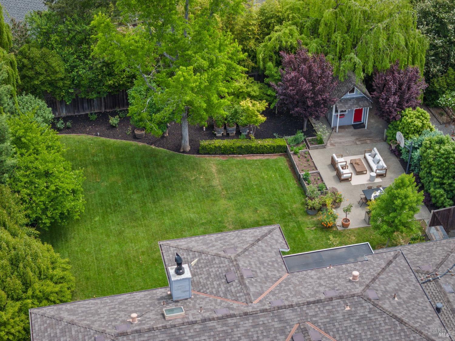 Detail Gallery Image 57 of 74 For 30 Tarry Rd, San Anselmo,  CA 94960 - 5 Beds | 3/1 Baths