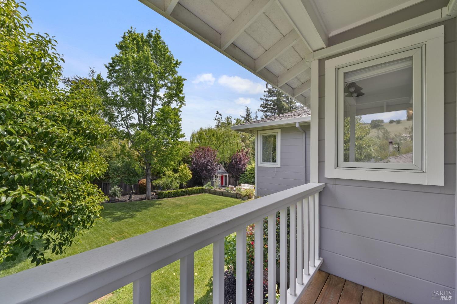 Detail Gallery Image 33 of 74 For 30 Tarry Rd, San Anselmo,  CA 94960 - 5 Beds | 3/1 Baths
